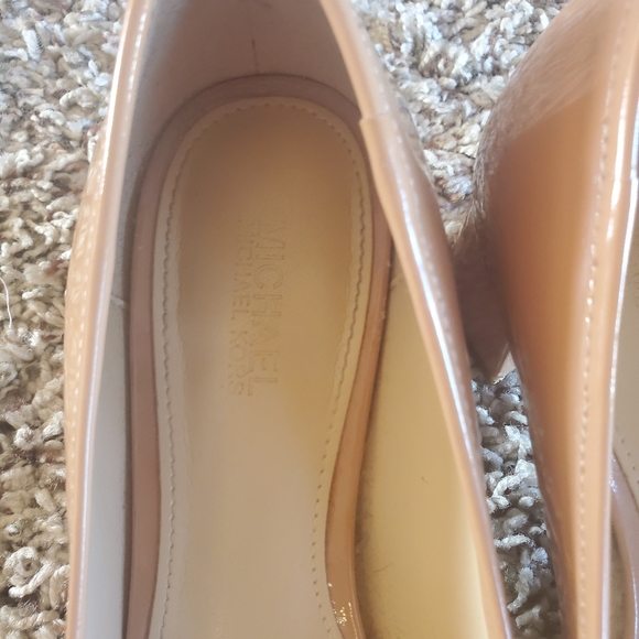 Michael kors shoes - Picture 6 of 6